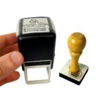 Mini Carimbo para Forminhas de Doces Personalizado 3cm - Automático e Madeira - Imagem 3